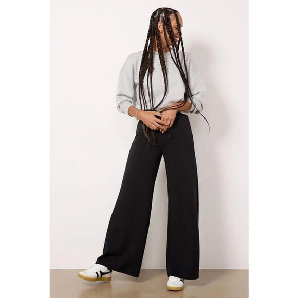 SPANX Pants - NEW SPANX AirEssentials Wide Leg 50239R Pant in Black Size XL #P3828